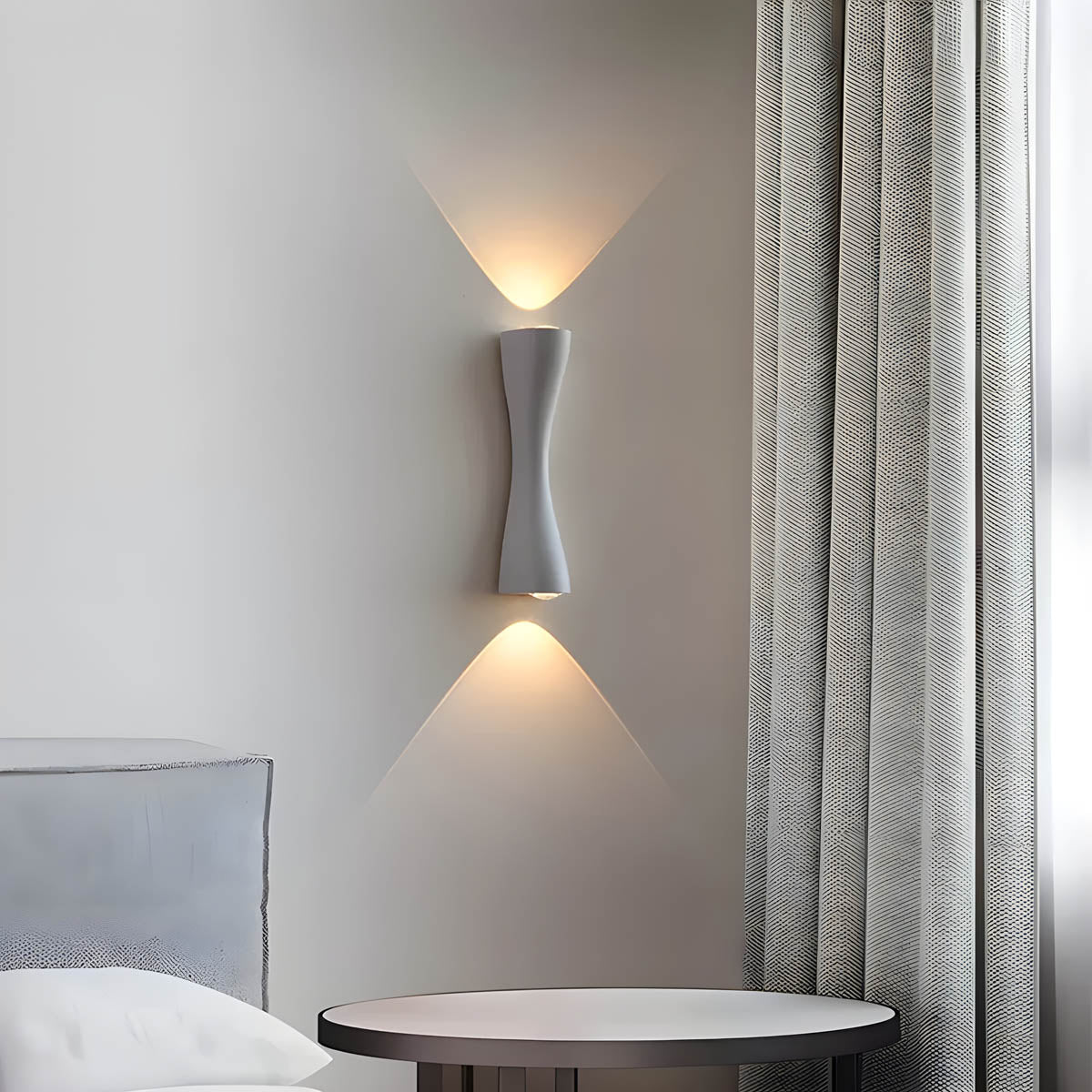 Slim Hourglass Wall Lamp in Aluminium & LED