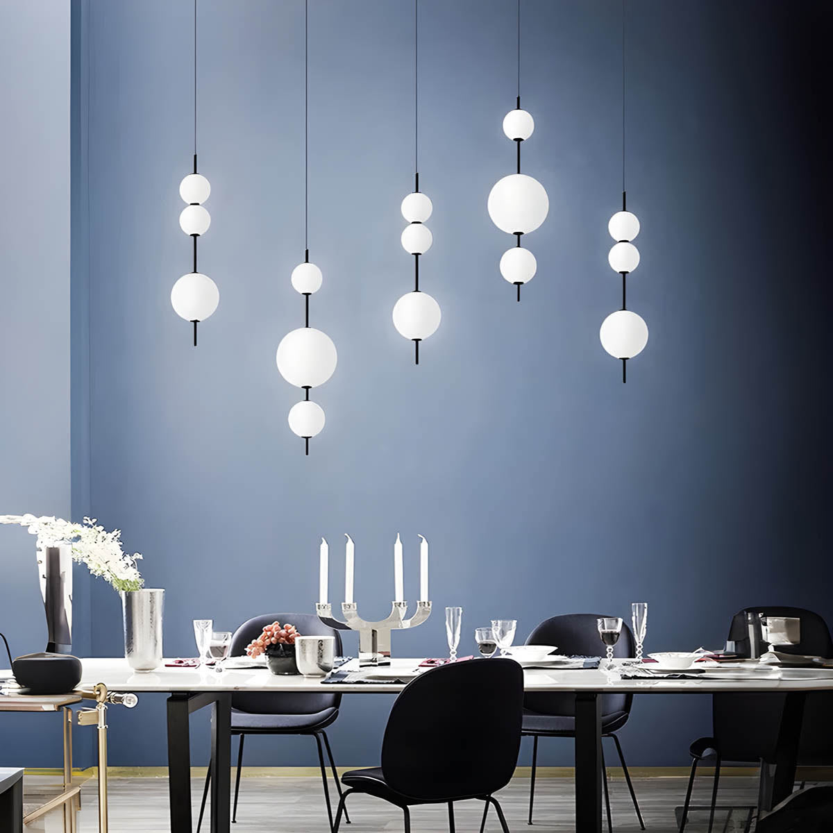 Triple glass globe pendant light, metal frame, 80-103 cm