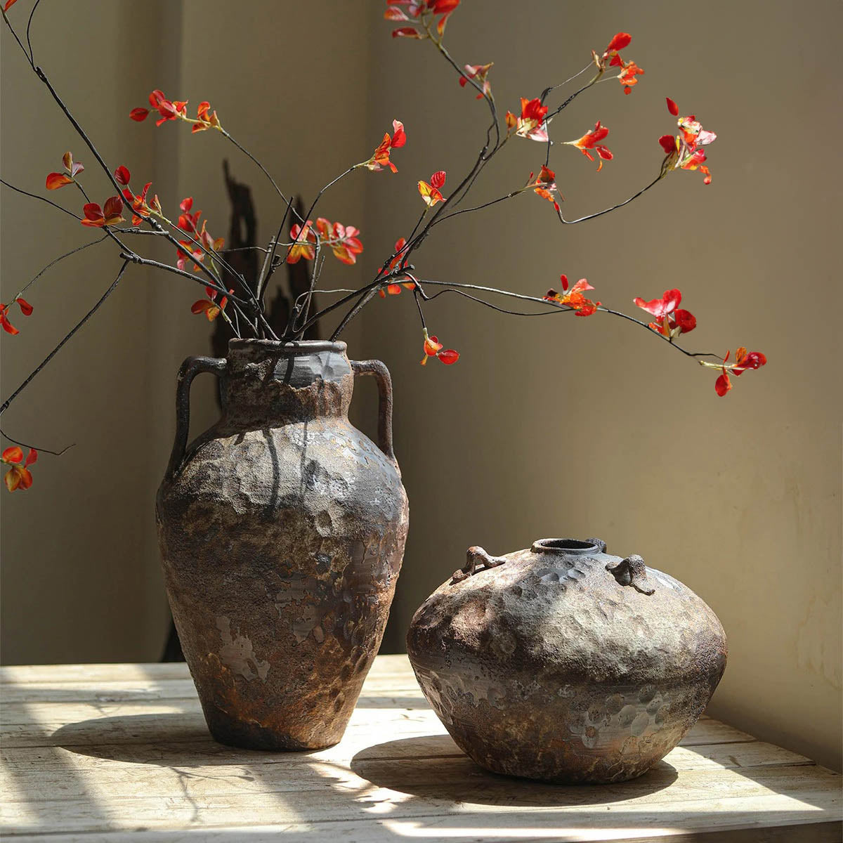 Ceramic Vase with Handles and Hammered Antique Finish
