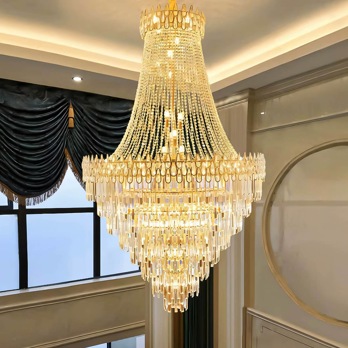 Iron and crystal chandelier – classic drop design