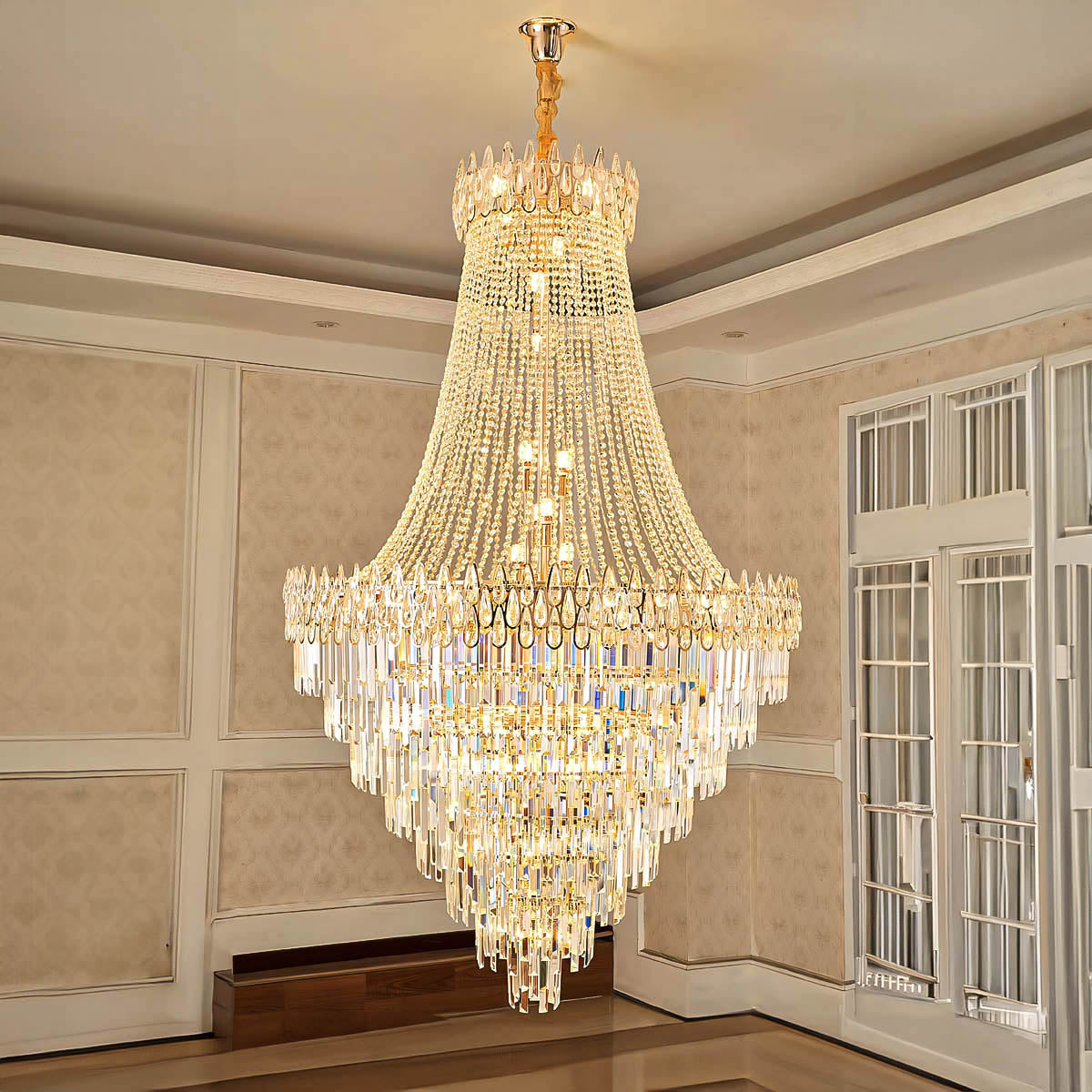 Iron and crystal chandelier – classic drop design