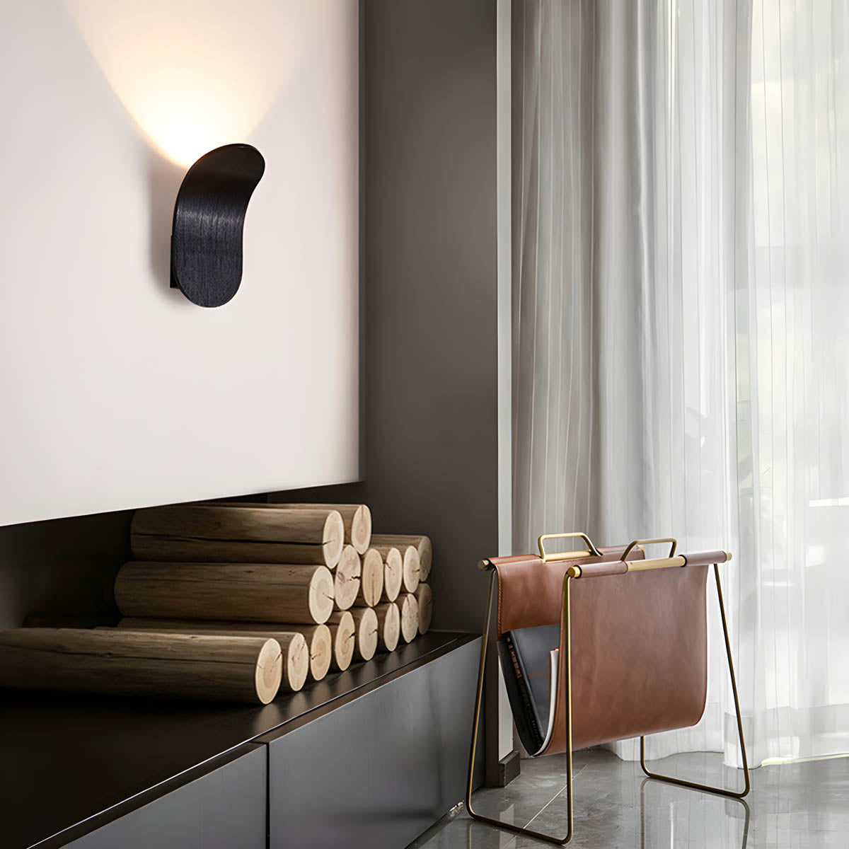 Aluminium wall light with integrated LED