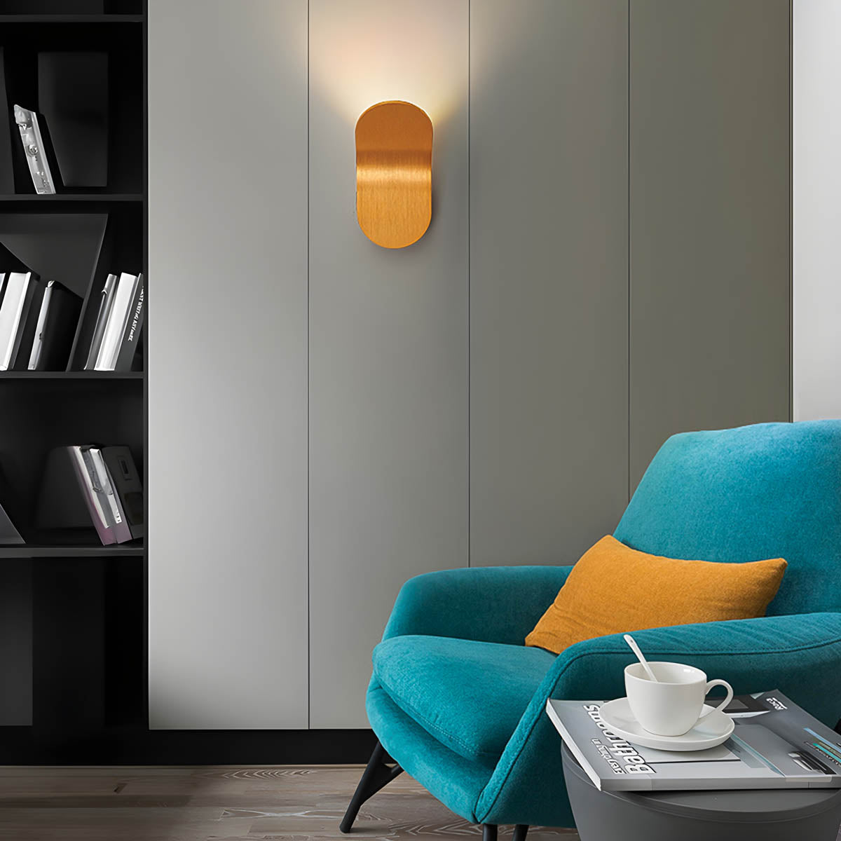 Aluminium wall light with integrated LED