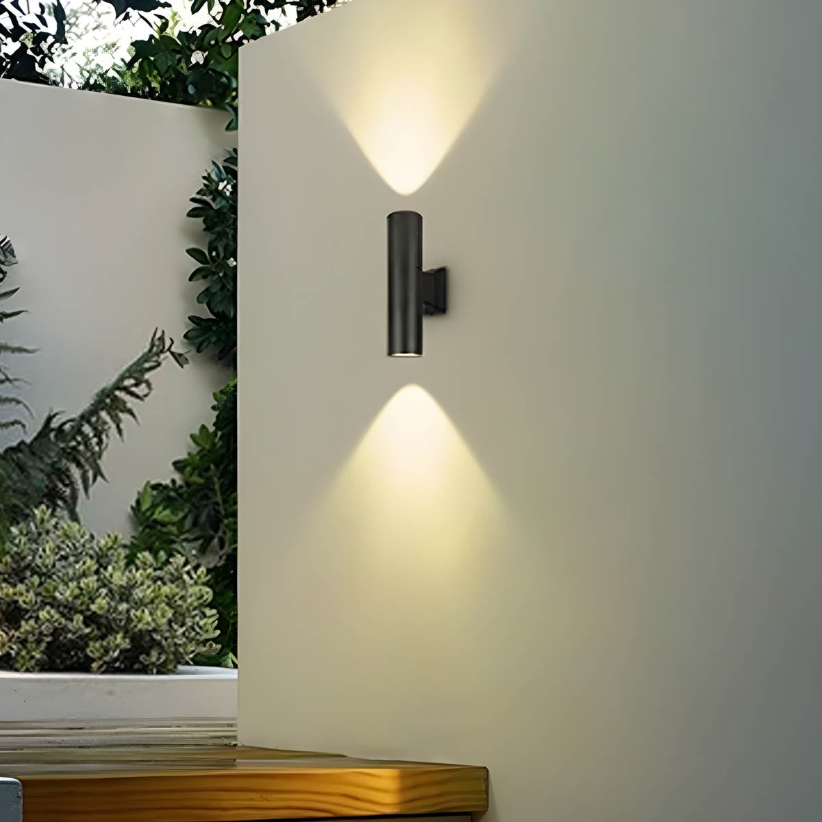 IP65 Cylinder LED Wall Light – Aluminium