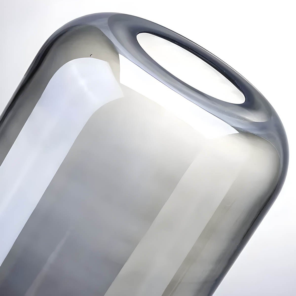 Gradient Glass Art Vase — Sculptural Contemporary Centrepiece