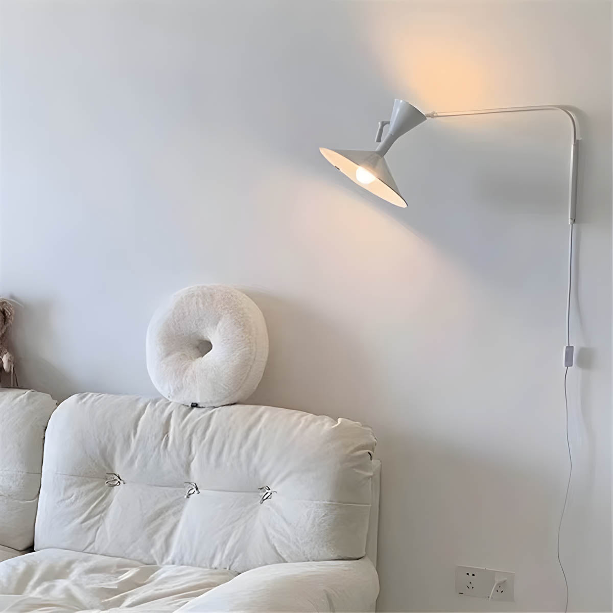 Dual-Light Industrial Wall Lamp “KONRAD” – Megaphone Style