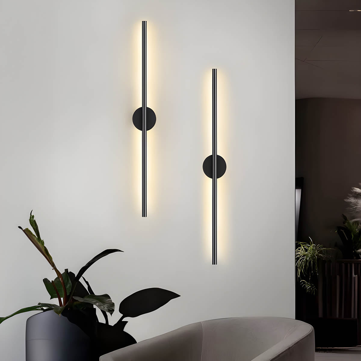 Aluminium-Silicone-Iron Wall Light