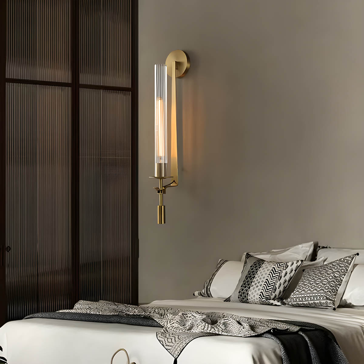 Metal & Glass LED Wall Light – LEXIE Nordic Long Sconce
