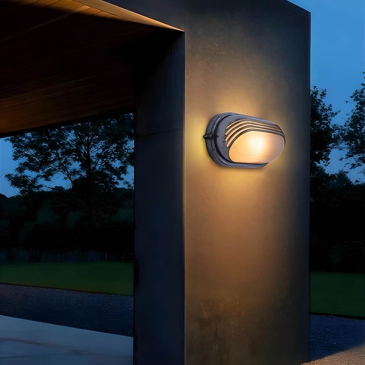Aluminium & borosilicate glass outdoor wall light
