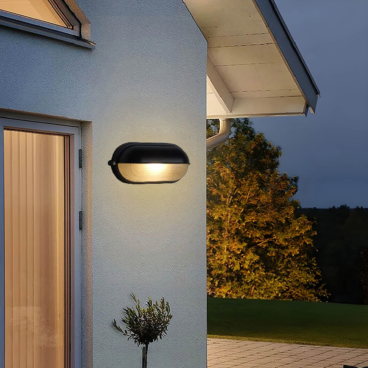 Aluminium & borosilicate glass outdoor wall light