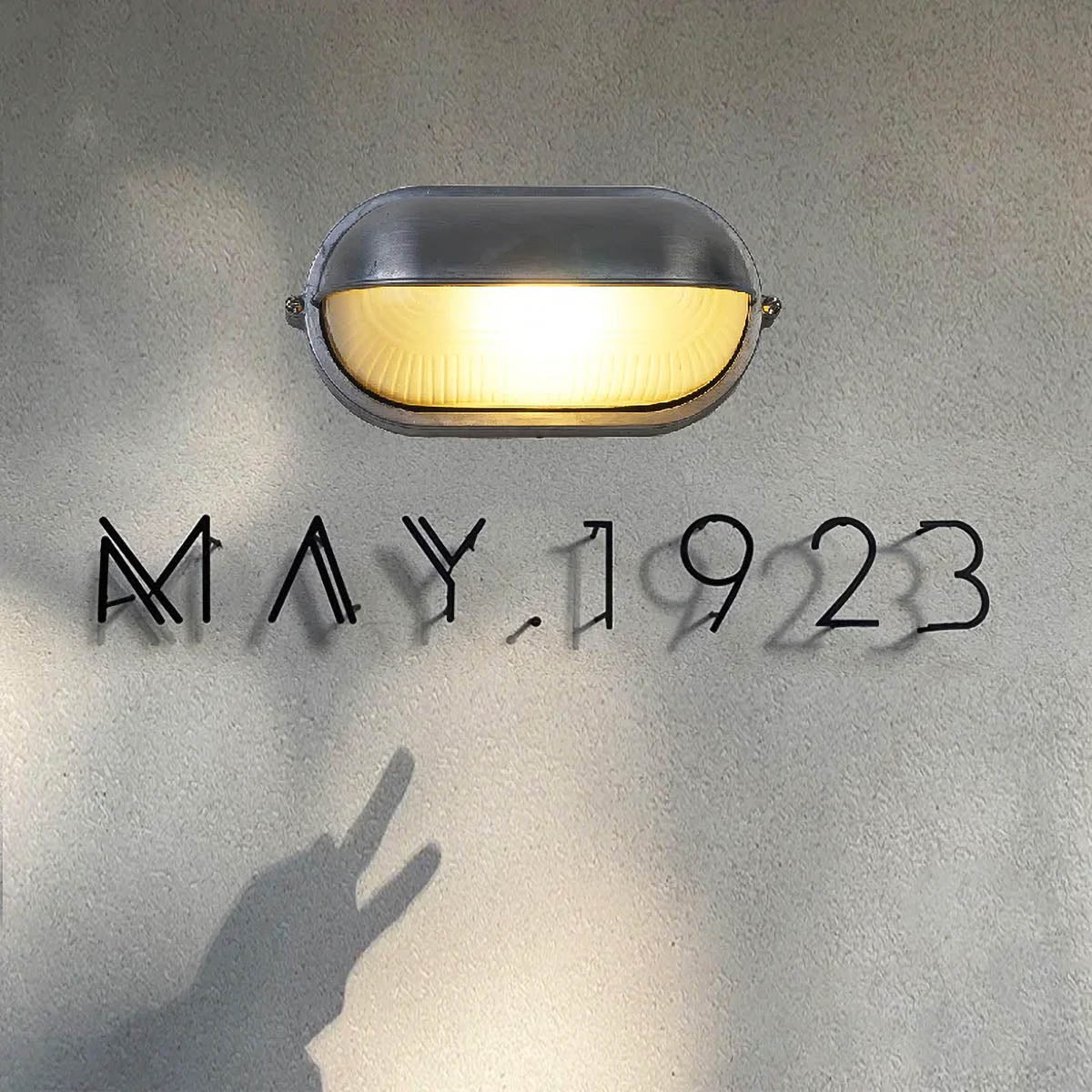 Aluminium & borosilicate glass outdoor wall light