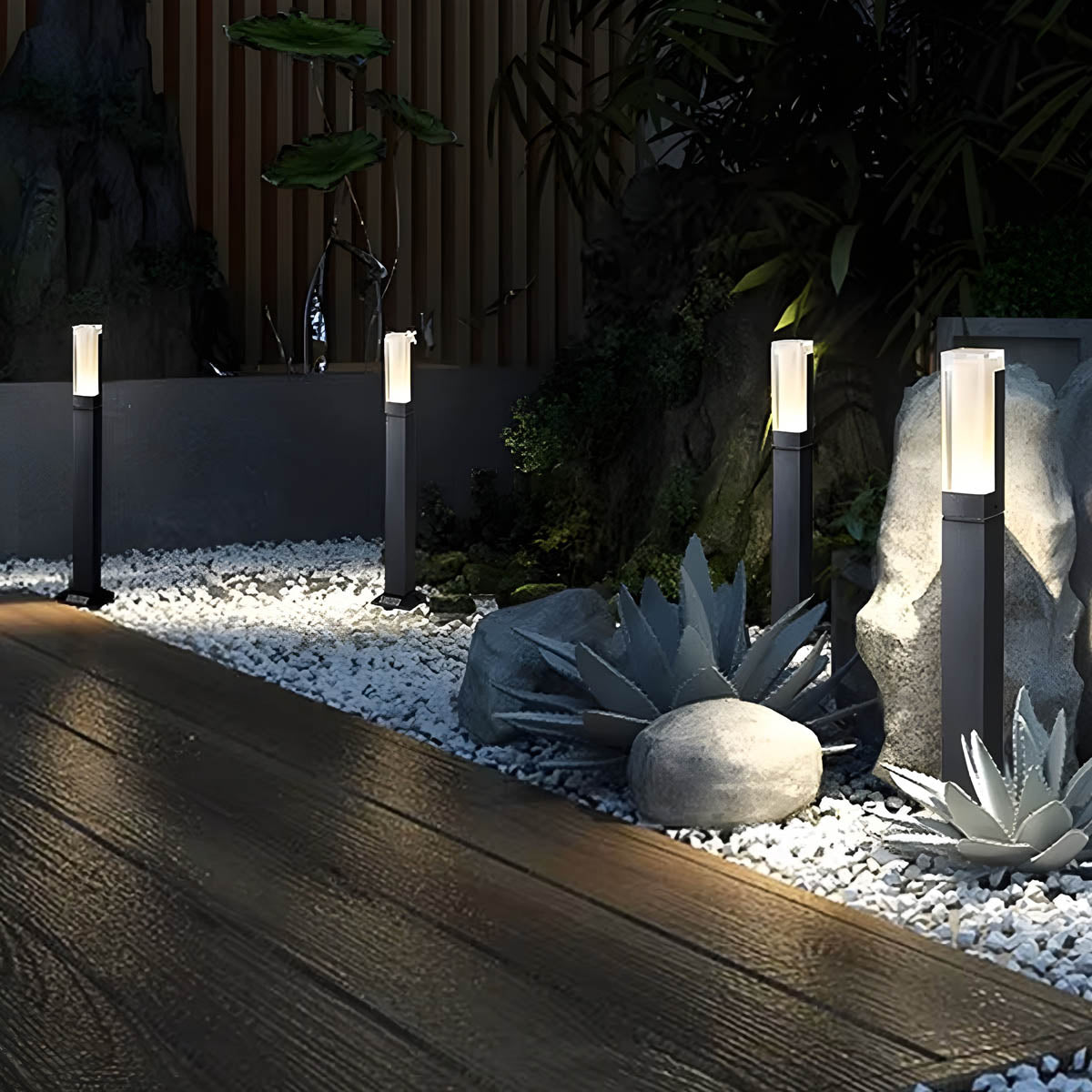 Aluminum LED lawn light range, solid or spike base