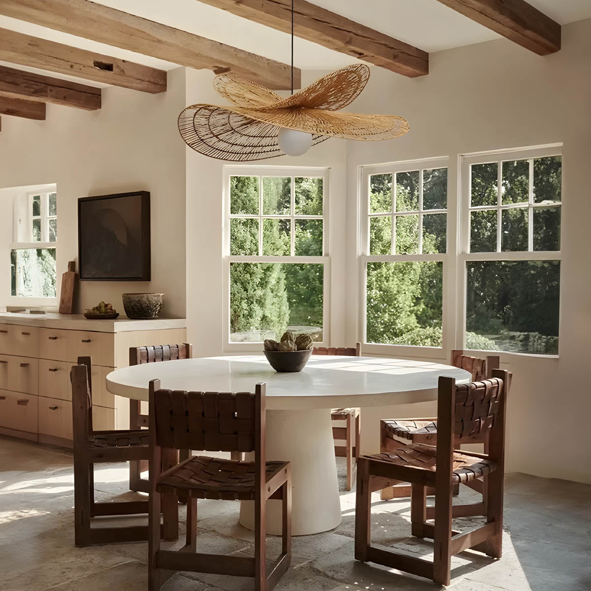 Hand-knitted rattan E27 pendant light