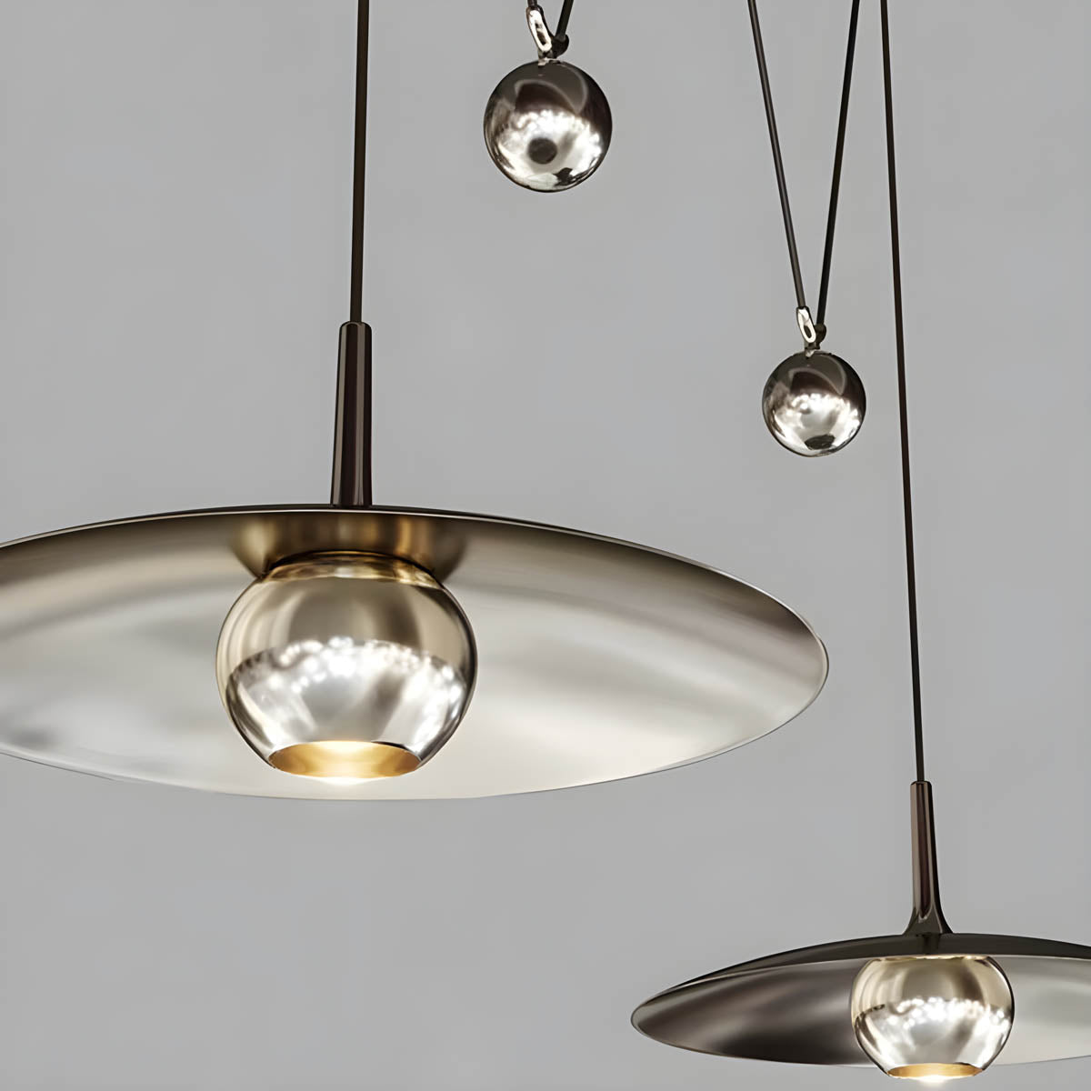 Metal cymbal-inspired pendant light E27, 1 or 2 heads, 30/50 cm