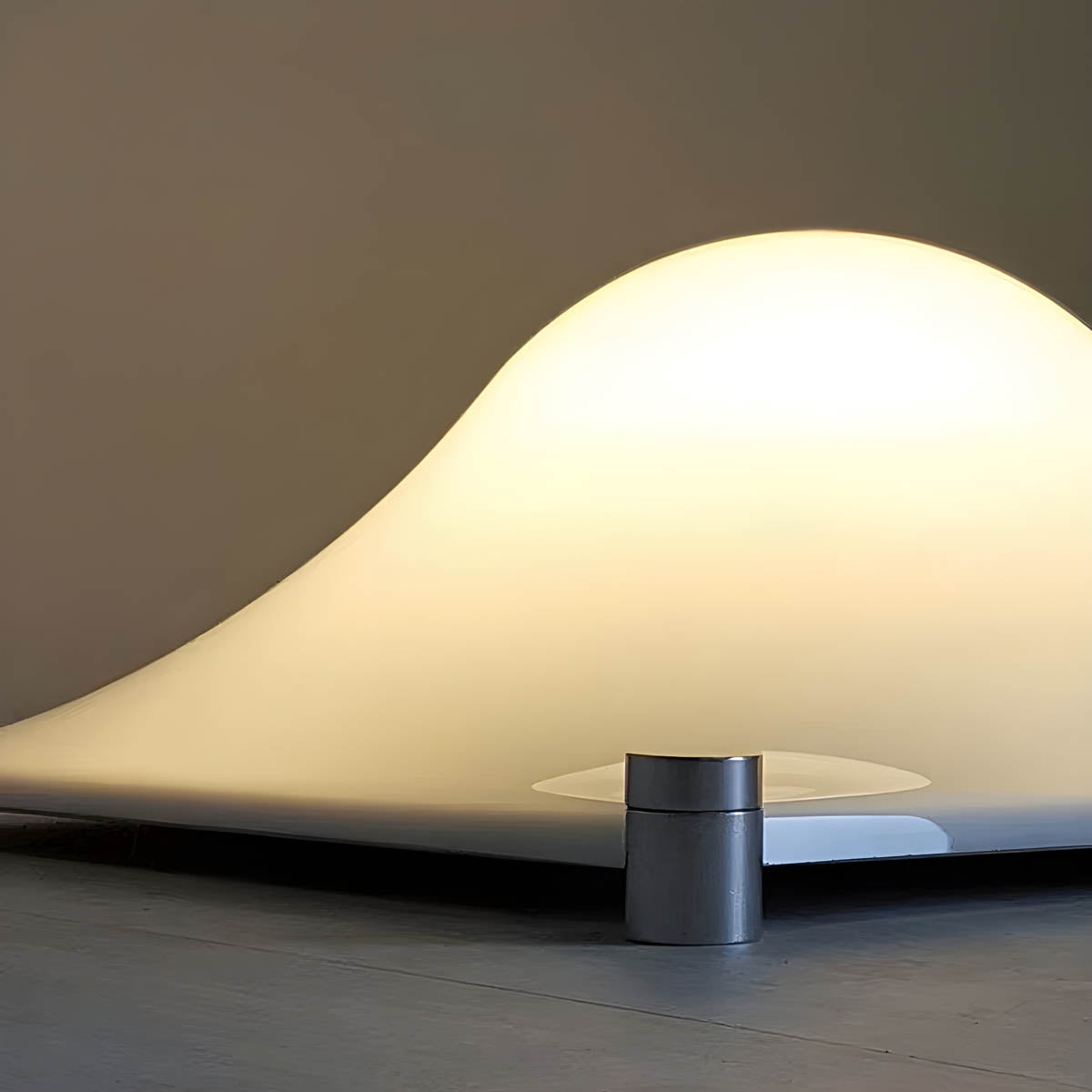 Wall light in acrylic & metal with integrated LED